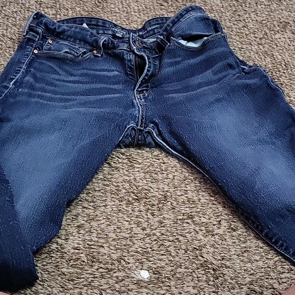 Levi's - Picture 3 of 5